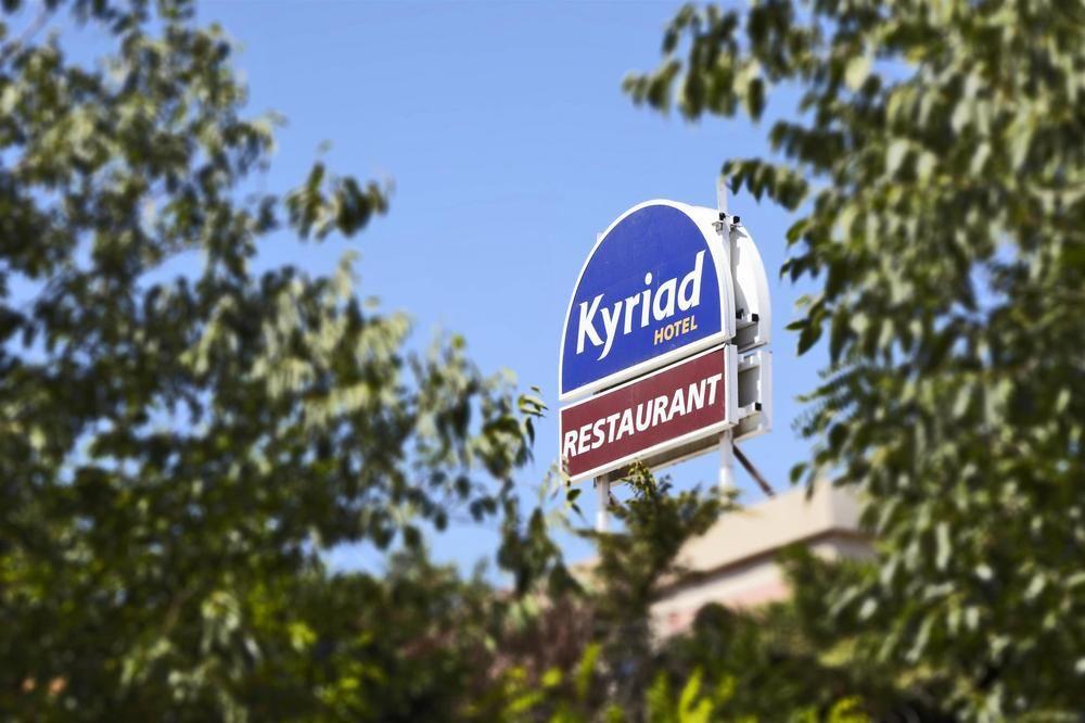 Brit Hotel Marseille Aeroport Mirabeau Екстериор снимка