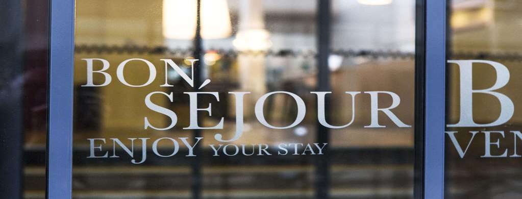 Brit Hotel Marseille Aeroport Mirabeau Интериор снимка